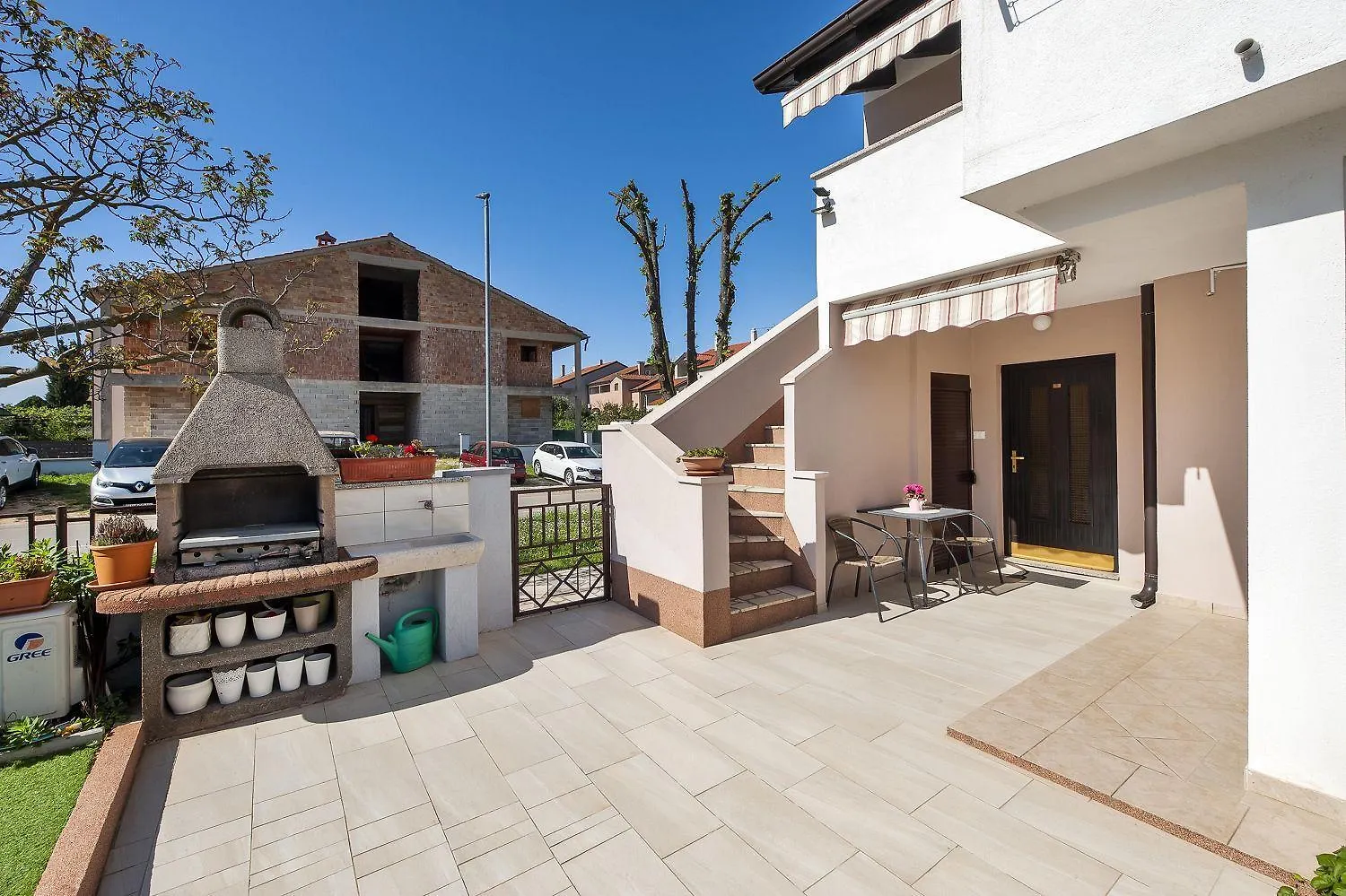 Cozy Apartment Nur 600 Meter Zum Strand Mit Grill, Privater Terrasse, Waschmaschine Rovinj 0*,